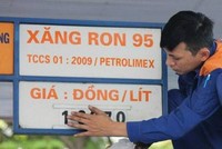 Bộ Công Thương lý giải vì sao chỉ tăng giá xăng RON 95
