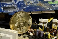 Bitcoin có thể bị cấm giao dịch tại Hàn Quốc. Ảnh: Reuters