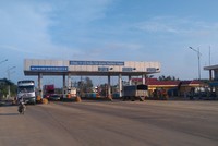 BOT Quảng Trị giảm 50% giá vé, nhiều xe vẫn né trạm