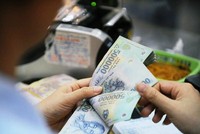 Thu nhập 30 triệu đồng/tháng, ngân hàng vẫn khó tuyển và giữ người (ảnh minh họa).