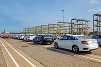 Xe Honda miễn thuế nhập từ Thái Lan về Việt Nam tại cảng Hiệp Phước chiều 1/3.