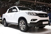 SsangYong Musso ra mắt tại triển lãm ôtô Geneva, là phiên bản bán tải của dòng SUV Musso đã có từ năm 1993. Ảnh: Carscoops.