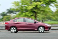 Honda Việt Nam triệu hồi 1.524 xe City sản xuất ừ 2013-2014.