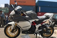 GPX Demon 150GR đầu tiên về Việt Nam. 