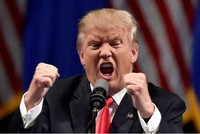 Tổng thống Mỹ Donald Trump đang rất cứng rắn với vấn đề đánh thuế hàng nhập khẩu từ Trung Quốc