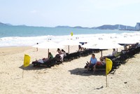 Bãi biển Nha Trang được tỉnh Khánh Hòa quy hoạch, sắp xếp lại các dịch vụ để tạo không gian cho du khách