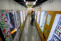 Cửa hàng tự động không người bán tại TP HCM. Ảnh: NLĐ