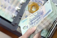 Sáng - tối nợ vay bất động sản