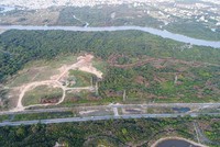 Một khu đất thuộc dự án treo ở huyện Nhà Bè đến nay vẫn chưa xây dựng. Ảnh: Lê Quân. 