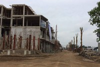 Đất nền tại một số dự án được nhận định sốt ảo trong thời qua. Ảnh: Nguyễn Hà