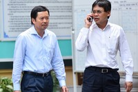 Ông Võ Quang Huy, Kế toán trưởng Vietsovpetro (trái) và ông Từ Thành Nghĩa, Tổng giám đốc Vietsovpetro.