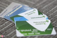 NHNN yêu cầu các tổ chức phát hành thẻ, ngân hàng... cân nhắc giới hạn số lượng tài khoản thanh toán, thẻ ATM mở cho mỗi khách hàng. Ảnh: D.T.