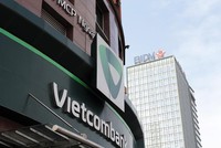 Hiện VCB còn nắm 8,19% vốn tại Eximbank và 6,97% vốn tại MB. Ảnh: Đức Thanh.