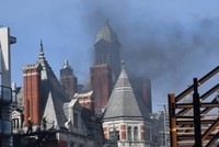 Cháy khách sạn 5 sao tại Anh