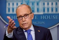 Cố vấn kinh tế Nhà Trắng Larry Kudlow (Ảnh: Reuters).