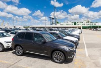 Sự hiện diện của xe Đức tại Mỹ khiến Tổng thống Trump không thoải mái. Ảnh: Logistics.