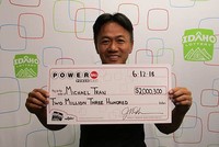 Ông Micheal Tran trúng giải 2 triệu USD sau 18 năm chỉ đánh 1 dãy số duy nhất. (Ảnh: Powerball).