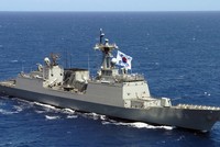 Tàu chiến Hàn Quốc tuần tra ngoài khơi bán đảo Triều Tiên năm 2006. Ảnh: USNI.