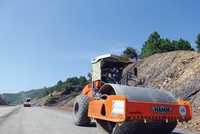 Với việc sửa đổi Luật Đầu tư công, các dự án đầu tư công được kỳ vọng sử dụng nguồn vốn này một cách hiệu quả hơn. Ảnh: Đức Thanh.