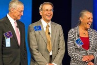 Bà Alice Walton, ông Jim Walton và ông Rob Walton là 3 người con của nhà sáng lập Walmart Ảnh: CNBC.