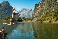 Ý tưởng làm việc bốn ngày một tuần nhằm giúp nhân viên cân bằng tốt hơn giữa công việc và cuộc sống. Ảnh: Guardian.