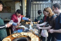 Trào lưu thanh toán di động đã lan tỏa khắp mọi ngõ ngách tại Trung Quốc. Ảnh Xinhua.