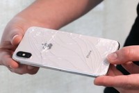 Chi phí sửa chữa iPhone X khi gặp trục trặc tốn kém hơn nhiều các mẫu iPhone đời trước.