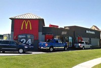 Một phụ nữ mang thai cho biết cửa hàng McDonald's ở Letherbridge, Alberta, đã bán cho cô cốc cà phê pha chất tẩy rửa. (Nguồn: Google Maps view).