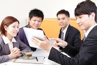 Nhân sự cao cấp khó tìm. 