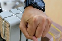 “Van” tín dụng thắt: Ngân hàng sống thế nào?