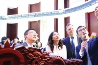 Doanh nghiệp Việt: Nâng tầm đẳng cấp để hợp tác hiệu quả 