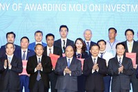 Tập đoàn FLC là doanh nghiệp cam kết đầu tư nhiều nhất tại Hội nghị Xúc tiến thương mại  với tổng số vốn khoảng 63.000 tỷ đồng.