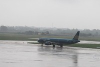 Nhiều chuyến bay đến Hong Kong bị hủy do bão