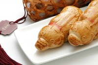 Một chiếc bánh trung thu con heo ở Hong Kong hiện có giá khoảng 30 đôla Hong Kong, tức gần 4 USD.