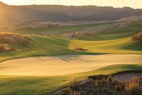 Phong cảnh tuyệt đẹp của sân golf KN Paradise Cam Ranh.