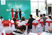 Bất động sản lại vào mùa tặng nhà, tặng xe...