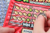 Một phụ nữ đã may mắn trúng gần 1,2 tỷ đồng ngay trong lần đầu tiên chơi xổ số. (Nguồn: Stock Image).