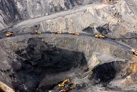 Tập đoàn TKV chào mua công khai 14% cổ phiếu Than Hà Tu (THT)