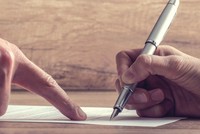 Đại lý “quên” trao quy tắc bảo hiểm cho khách hàng