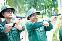 Ông Nguyễn Trung Chính, Chủ tịch Hội đồng quản trị Tập đoàn Công nghệ CMC (bên phải).