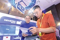 Nếu coi doanh nghiệp là một cỗ xe, thì động cơ là tinh thần doanh nghiệp, tay lái là văn hóa doanh nghiệp và bánh xe là công nghệ 4.0.