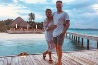 Cặp đôi đến từ London đã quyết định mua một khách sạn họ ở trong kỳ trăng mật vào lúc say rượu. (Nguồn: FN).