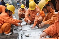 Từ 26/10, cách tính giá điện mới sẽ giúp các chủ nhà trọ và người thuê nhà trả tiền điện minh bạch và công bằng hơn. Ảnh: PV.