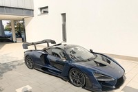 Hình ảnh chiếc xe ở đại lý McLaren Munich khi còn nguyên vẹn.