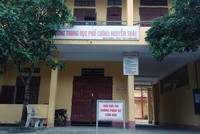 Trường cấp ba nơi bảy học sinh bị đuổi học. Ảnh: Lê Hoàng.