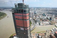 Sài Gòn One Tower (TP.HCM) là dự án bị thu giữ để xử lý nợ xấu. Ảnh: Đức Thanh.
