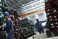 Thép là một trong những ngành đang gặp nhiều khó khăn, thách thức.