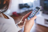 Nóng máy, pin nhanh hết, tốn dữ liệu 3G... là dấu hiệu cho thấy smartphone có thể bị nghe lén.