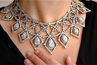 Chi dùng cho vật chất đã dần lui bước, nhường chỗ cho các khoản làm sang kín đáo hơn. Ảnh: Pinterest.