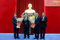 Triển khai quyết định của Bộ Chính trị về công tác cán bộ